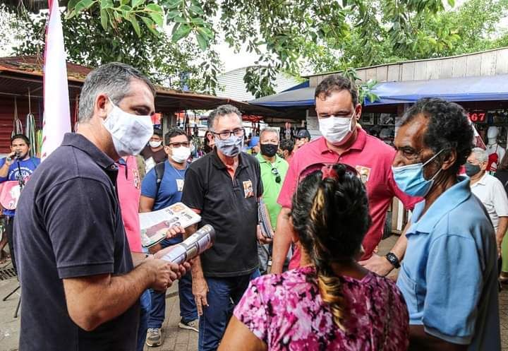 Com Marcus e Jorge, Daniel Zen finaliza campanha para prefeito no Calçadão da Benjamin Constant